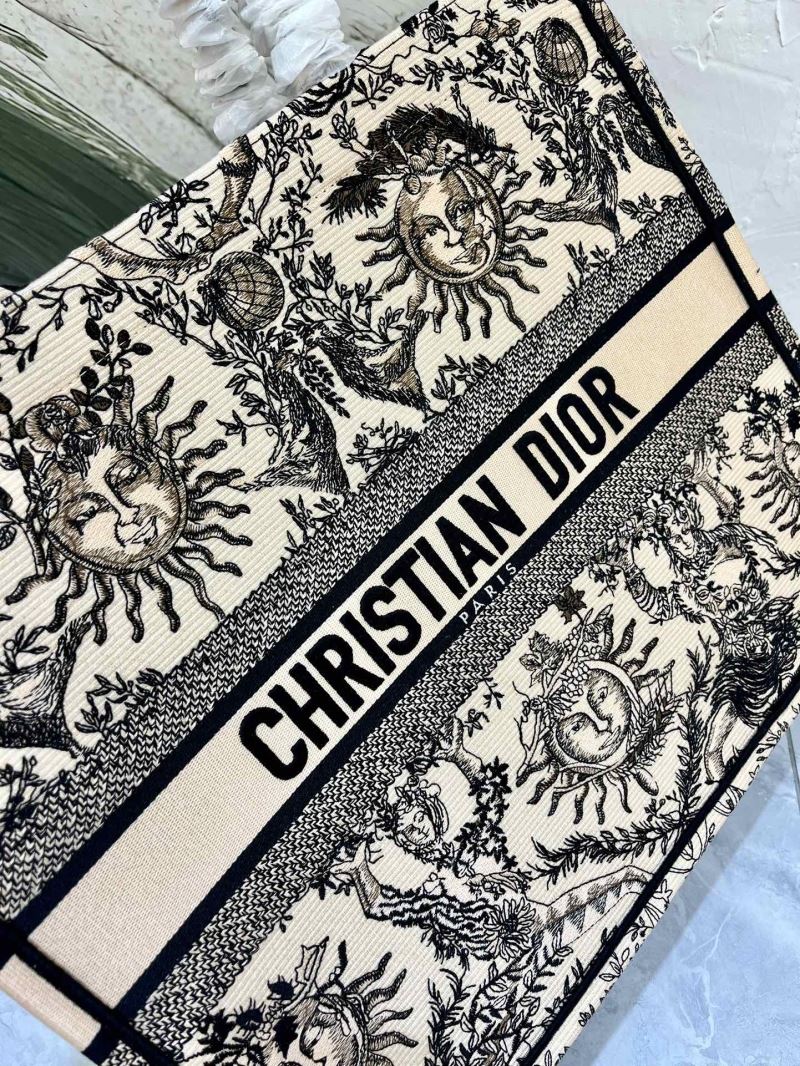 Christian Dior Shopping Bags